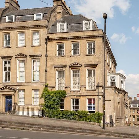 Spacious Apartment - 5 Minutes Walk To Bath Abbey المظهر الخارجي الصورة